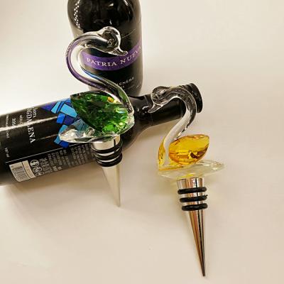 China New Crystal Swan Wine Stopper For Wedding Gifts Exquisite Swan Shape Custom Souvenir From Europe for sale