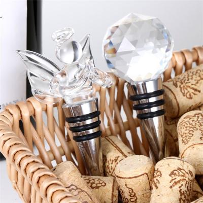 China Creative Europe Fashion Wedding Favor Crystal Zinc Alloy Wine Bottle Cork Bear For Gifts Drop Drips for sale