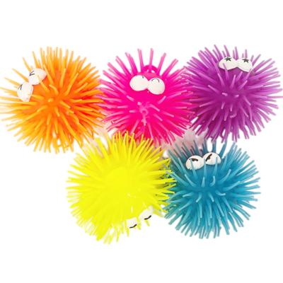 China TPR 2020 hot selling promotional children't toy kicker ball fidgety person toy for sale