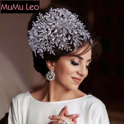 China Luxury Flower Crysta Pageant Headpieces Hair Jewelry Sparkly Silver European Wedding Headband Style Accessories for sale