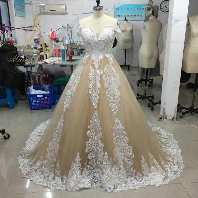 China Plus Size Indian Modern China Girl Ball Developed Lace Appliqued Modest Elegant Champagne Colored Wedding Dress Made Order Champagne for sale