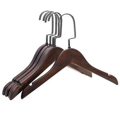 China Durable high quality lasering logo printing hanger with finest wood for sale