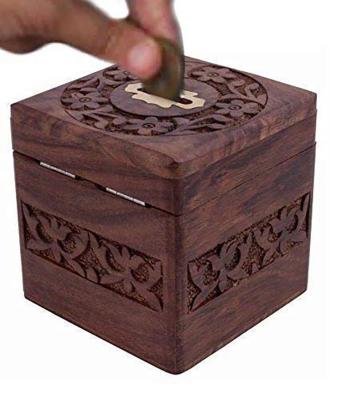 China Brown Sapphire Handcrafted Coin Box Bank Wooden Money Saving Box Bank Te koop