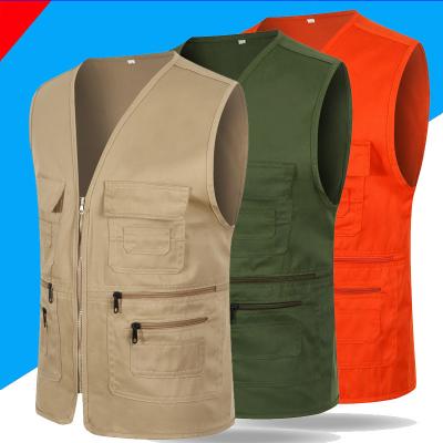 China Custom Anti-Wrinkle Logo Outdoor Men Multi Pockets Fly Photographer Fisher Man Jackets Cargo Work Vest Man Leather Fishing Vest Vests for sale