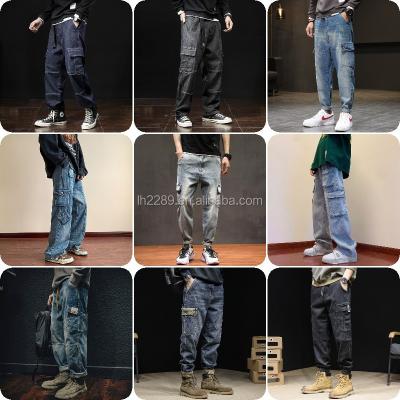 China Breathable Vintage Ripped Hip Hop Jeans With Multiple Pockets For Men Work Wear Jeans for sale