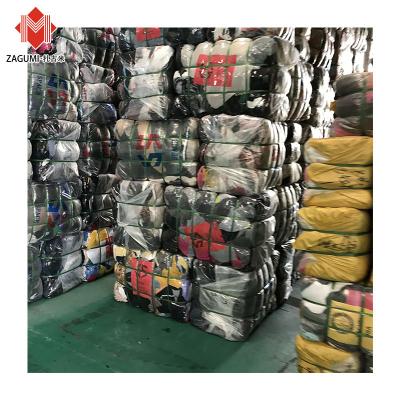 China Fashionable Used 10kg Bales Of Polyester / Second Hand Clothes Loose Cotton Blended Apparel for sale