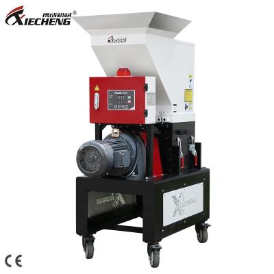 Cina Building Material Shops HDPE Pipe Small Plastic Shredder Machine Plastic Crusher For HDPE Plastic in vendita