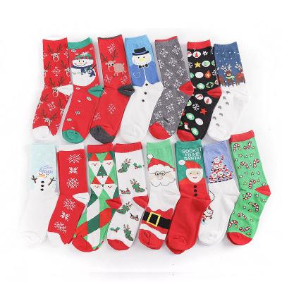 China Sporty 15 Elks Santa Claus Snowman Knit Gift Christmas Stockings Fashion Mid-Calf Women Designs Christmas Socks for sale