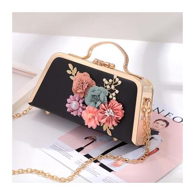 China New Design Multifunctional Cross - Body Purse Women Metal Fashion Shoulder Bag Chain Leather Handbags Wholesale With Great Price for sale