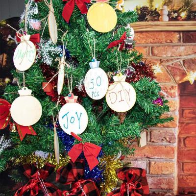 China Wholesale 10pcs Europe Christmas unfinished starhole wood decorations hot sale natural wood scraps hanging decorative wood craft for sale