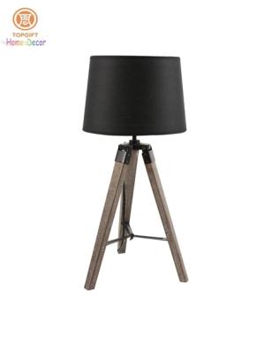 Cina Lampade da tavolo moderne alte regolabili 26inch Searchlighting dell'ombra di Linon in vendita