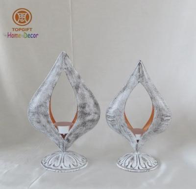 China Modern Unique Clear / red Candle Holders for Church / Restaurant for sale