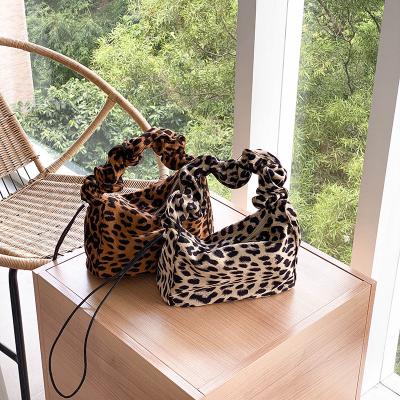 China 2021 New Design Luxury Fur Handbags Women Shoulder Bags Leopard Printing Bags For Ladies Designer Bags for sale