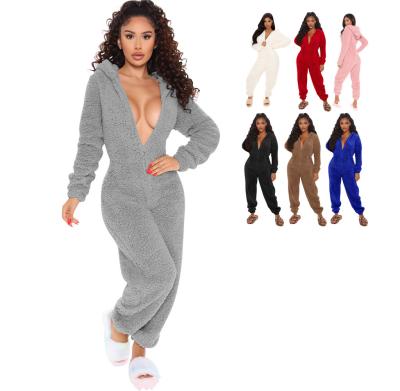 China OEM/ODM pijama de invierno Winter Velvet Thermal Sleepwear Plus Size Long Hooded Sheathed Warm Home Overalls For Women Plush Pajamas for sale