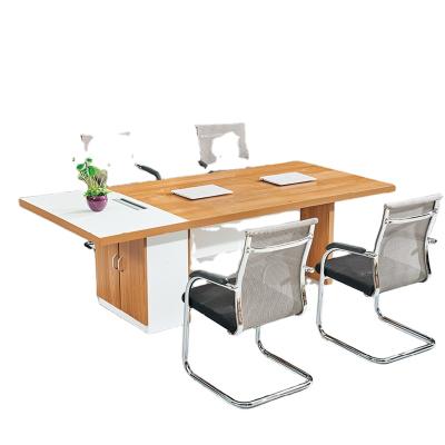 China OEM Extendable Simple Office Furniture Set Staff Worktable Separation Office Desk Cabinet Solid Wood Meeting Table Customized for sale