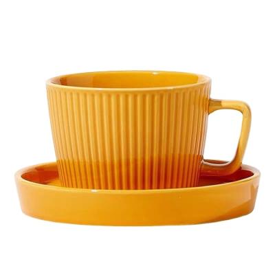 China Sustainable Striped European Coffee Cup Vintage Exquisite Ceramic Cup And Saucer for sale