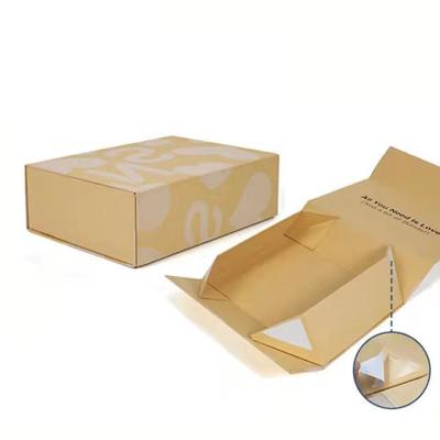 China Custom Recyclable/Biodegradable Matte Magnetic Closure Paper Gift Branding Box For Folding Apparel Packaging for sale