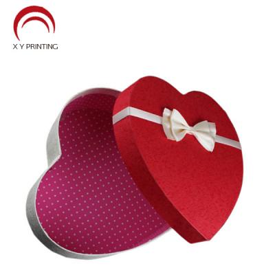 China Customized Luxury Fancy Recyclable Cardboard Heart Shaped Wedding Chocolate Candy Food Gift Box Packaging for sale