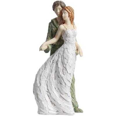 China 100% handmade original european style wedding couple kissing resin ornaments for sale