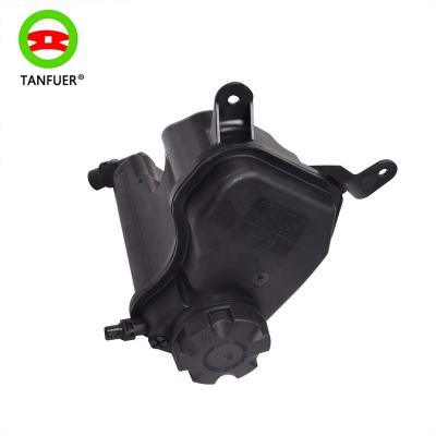 China Expansion tank 17137640514 plastic for BMW E81 E88 E82 E90 E93 E92 E91 E84 E89 for sale