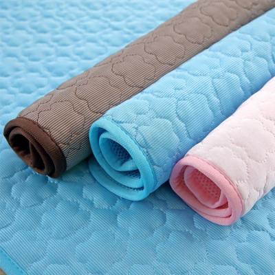 China Hot Selling Doggyfun Comfort Gel Self Cooling Foldable Reuse Pet Cooling Mat Bed Pad For Dogs for sale