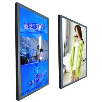 中国 完全な HD のタッチ画面壁に取り付けられた LCD の広告プレーヤーの無線リモート・コントロール 販売のため