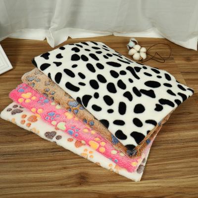 China Dog and couch stocked with Cat Blankets Pet Blanket Protects, car, bed from spills, stains for sale