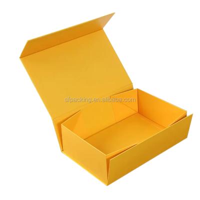 China Recycled Materials Foldable Luxury Customized Paper Gift Box With Lid for sale