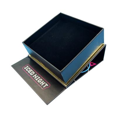 China Recyclable Square Cardboard With Foil Stamping Display Packaging Boxes For Headphone for sale