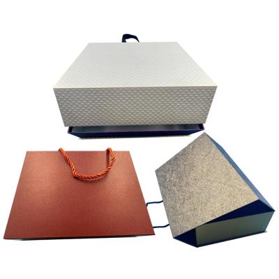 China Wholesale color sliver shoe packing gift packaging folding handbox luxury paper gift box for sale