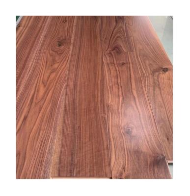 China Traditional High Quality Luxury UV Lacquered Engineered Walnut Flooring for sale