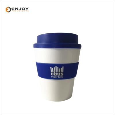 China 450ml/16OZ Viable Promotional Plastic Coffee Cup Coffee Mug With Silicone Band for sale