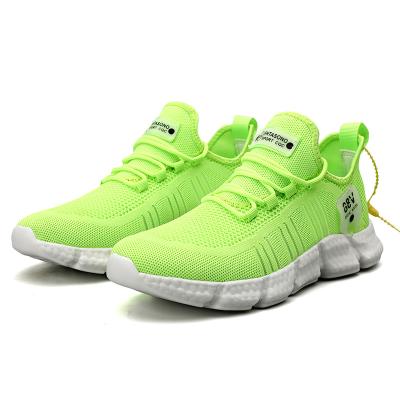 China CUSHIONING fashion men running shoes white casual shoes male knitted flats mesh breathable popcorn sole sneakers for sale