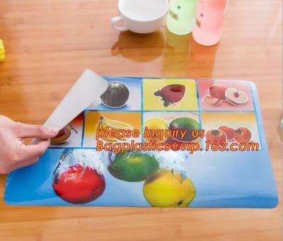 Chine Prix de gros dinant le tapis de table de placemat de silicone de tissu de PVC de tapis, l'eau en plastique ronde de PVC de placemat d'accessoires de vaisselle à vendre