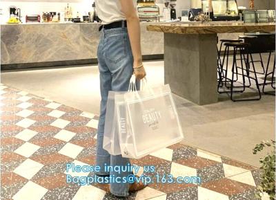 China Semi Clear Plastic Gift Bags With Brown Handle Wedding Gift Packaging Bags Birthday Handbag Party Favors PP Gift Wrap for sale