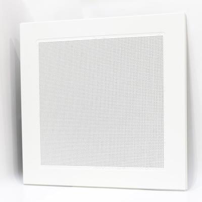 Chine La configuration perforée en métal en aluminium blanc de tuiles de plafond a suspendu 800mm*800mm à vendre