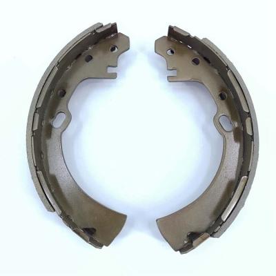 China Wholesale Price K172 Ceramic Brake Shoe For Nissan EQ D22 Pickup for sale