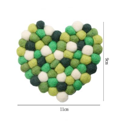 China Viable Handmade Wool Felt Ball Table Decoration Mat Cup Round Coaster For Heat Resistant Home for sale