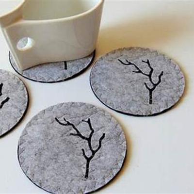 China 100% Sustainable Wool 5mm Felt Drink Coasters Absorbent Felt Teacup Pad Coasters for sale