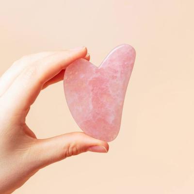 China Face Lift Heart Shape Natural Stone Gua Sha Tool Pink Rose Quartz Jade Gua Sha Board For Scrapers Face Massage for sale