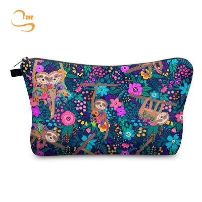 China Fashion Cosmetic Bag For Women Fashion Purse Waterproof Cute Toiletry Bags Spacious Professional Makeup Bag for sale