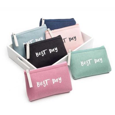 China Fashion Custom Design Fashion Canvas Women Cosmetic Makeup Bag For Travel for sale