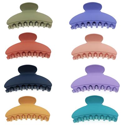 China Stylish Fashion 9cm Matte Colorful Resin Large Hair Clip Claw for Women Girl Shark Hair Accessories for sale