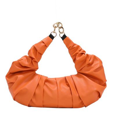 China Retro Women Pleated Cloud Bag Retro Unique Design High Quality Women Pleated Cloud Handbag Pinch Bum Bag for sale