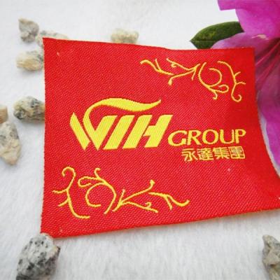 China WTH Woven Silk Labels Custom Design Care Label for Apparel Te koop