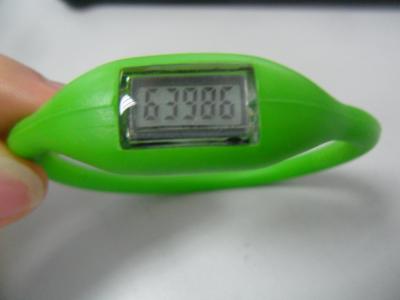 China Promotional Silicone Rubber Wristband Pedometer Watch, Multifunction Movement Silicone Wristband Watch for sale