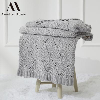 China Amelie Home Designer Knitted Blanket Soft 100% Anti-Static Polyester Throw Blanket With Tassels for sale