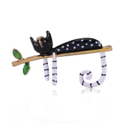 China Cute Animal ALLOY New Arrival Cat Brooch Pin For Women for sale