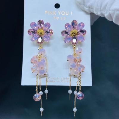 China CLASSIC Hot Sale Crystal Rhinestone Bridal Handmade Funky Earrings for sale