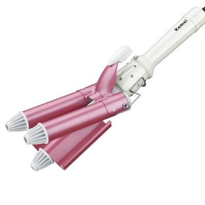 China Fast Heat Creative Design PTC 30s Fast Heat Rust Material Safety Anti Curling Iron 3 Barrel Waves for sale